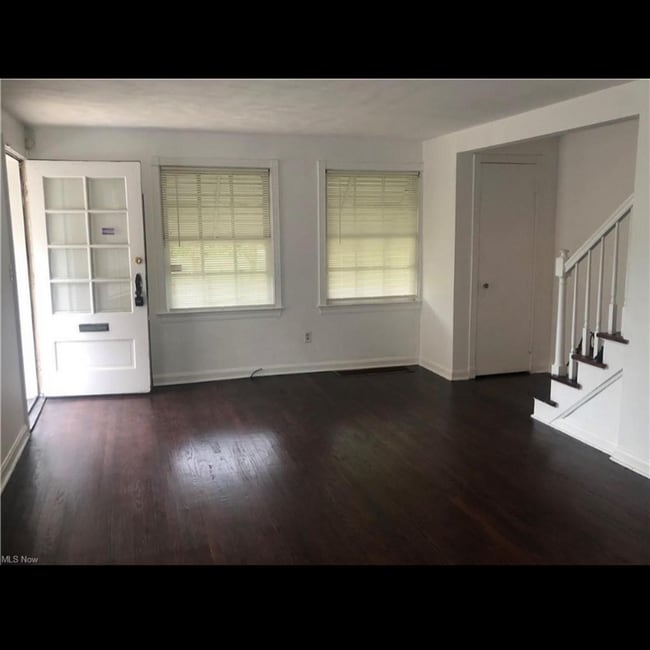 Building Photo - 3337 Sutton Rd