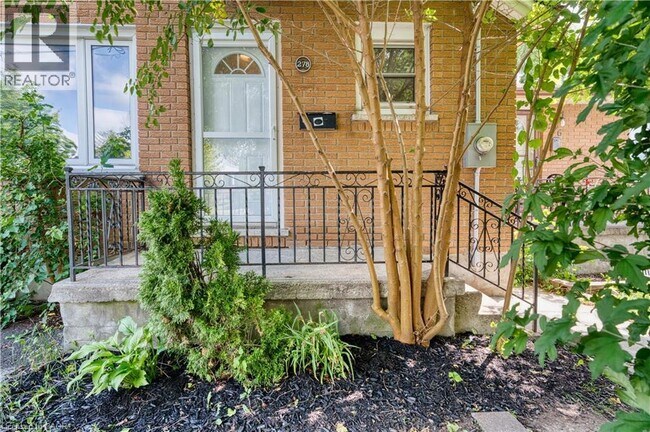 Photo - 278 Vancouver St