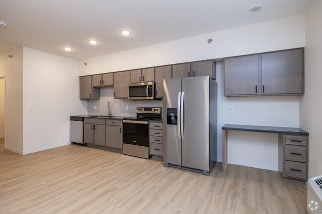 Studio - 560SF - Kitchen