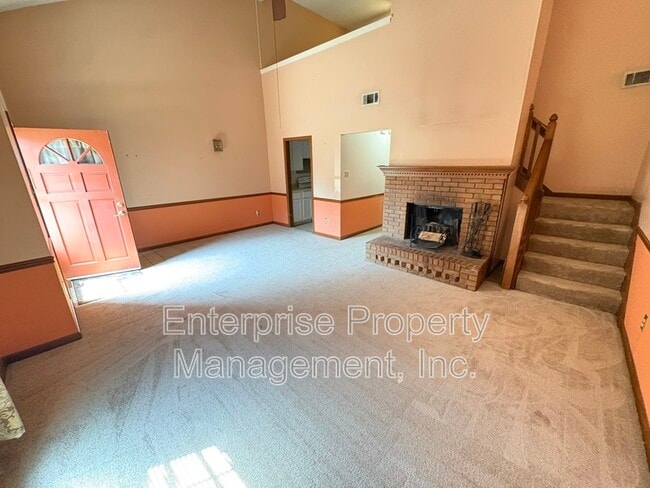 Photo - 2995 Charlestowne Pl