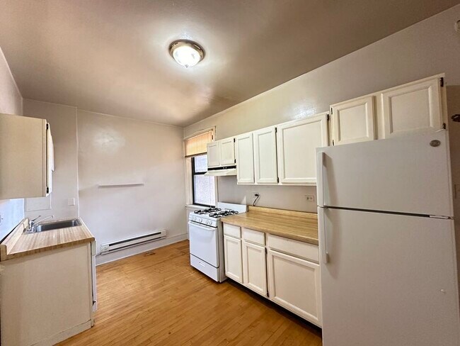 Photo - 1314 Oak Ave Unit W4