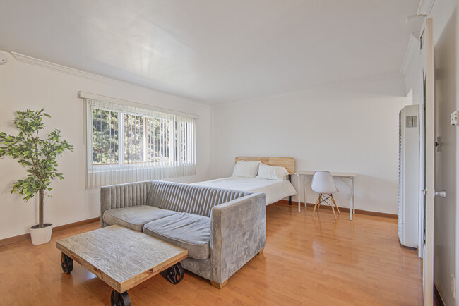 Building Photo - 5845 Interceptor St Unit P Rental