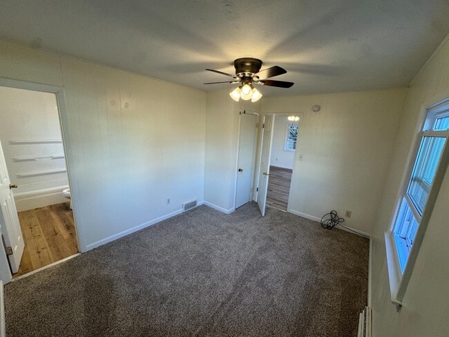 Photo - 816 E Grove St
