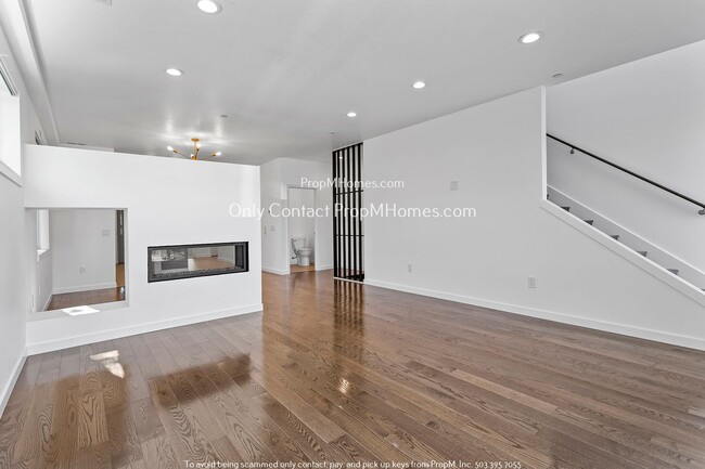 Photo - 4479 NE Rodney Ave