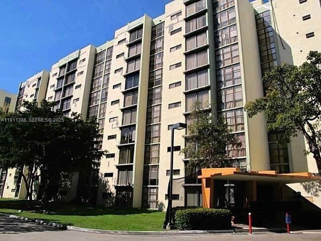 Photo - 17021 N Bay Rd Unit 508