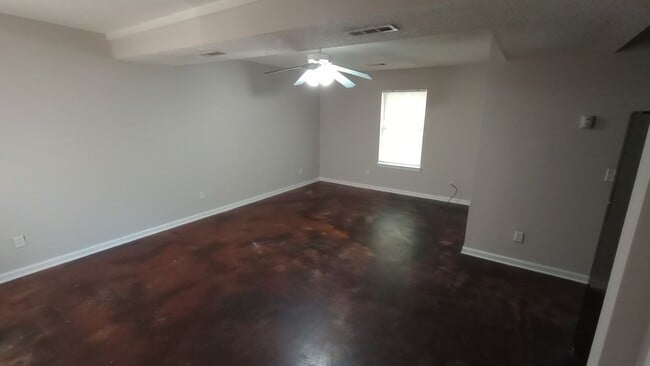 Photo - 602 19th St Unit B