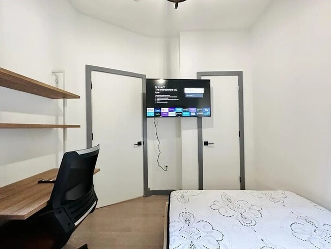 Photo - Furnished room/NOT APARTMENT Unit 2F