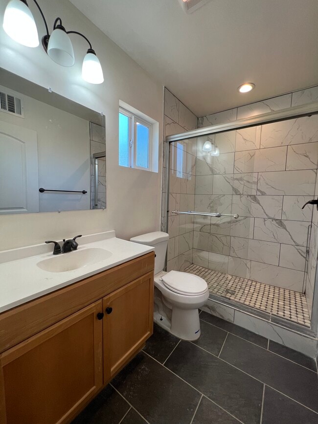 Photo - 12921 Norris Ave