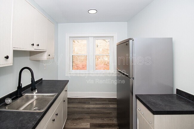 Photo - 3300 E 149th St Unidad 10