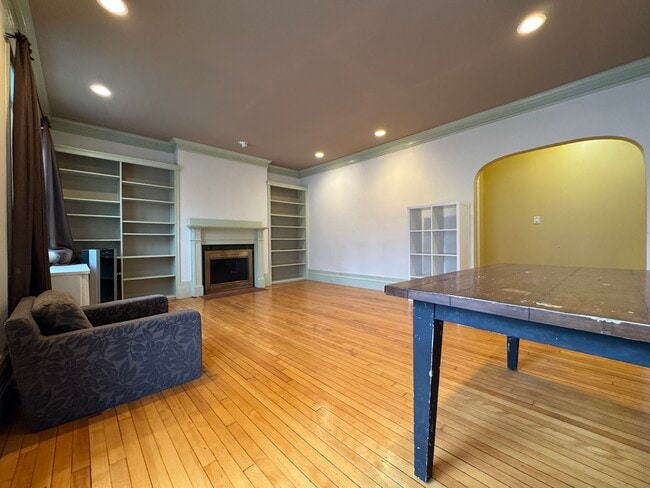 Photo - 208 Fuller St Unit 3