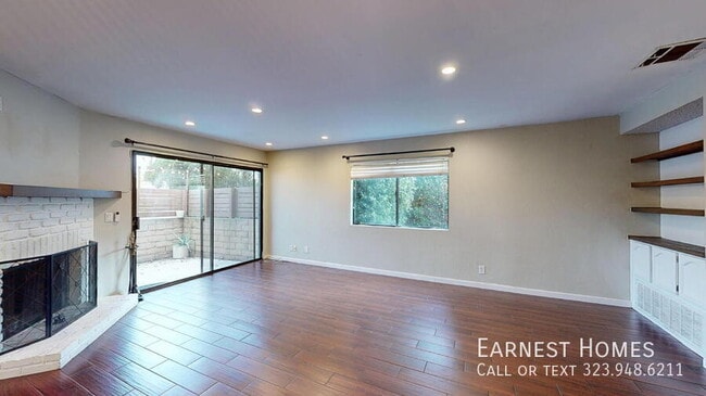 Photo - 7231 Balboa Blvd Unit A