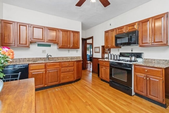 Photo - 66 Hobson St Unit 2