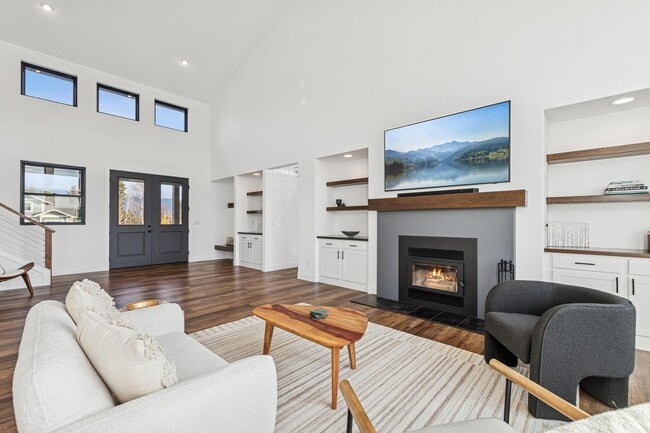 Photo - Whitefish Home in The Lakes