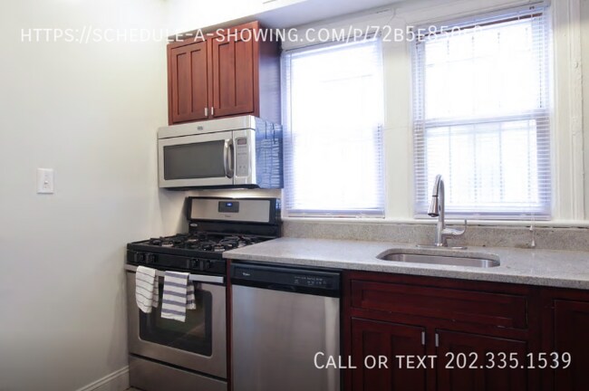 Photo - 1617 Gales St NE