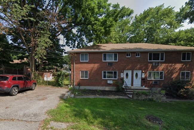 Building Photo - 77 Thingvalla Ave Unit 2 Rental