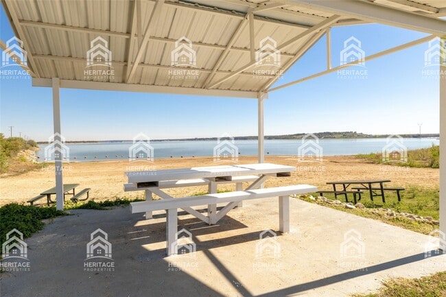 Photo - 104 Harbor Dr