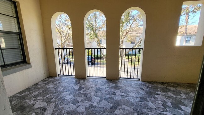 Photo - Come see this modern, elegant condo in Celebration! Unidad 206