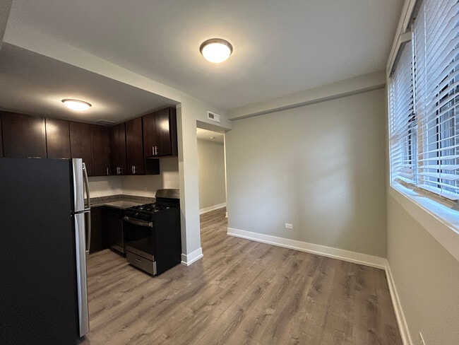 Photo - 1128 Maple Ave