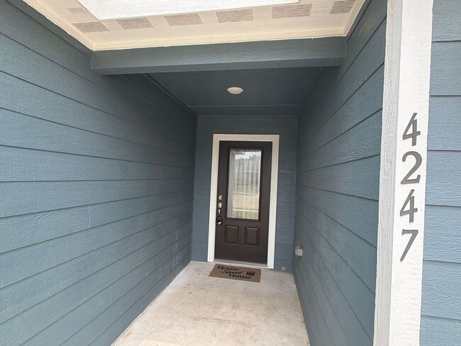 Photo - 3 BR/2BA | Newer Construction  Spacious Single-Story  | Covered Patio |With Flex Room!