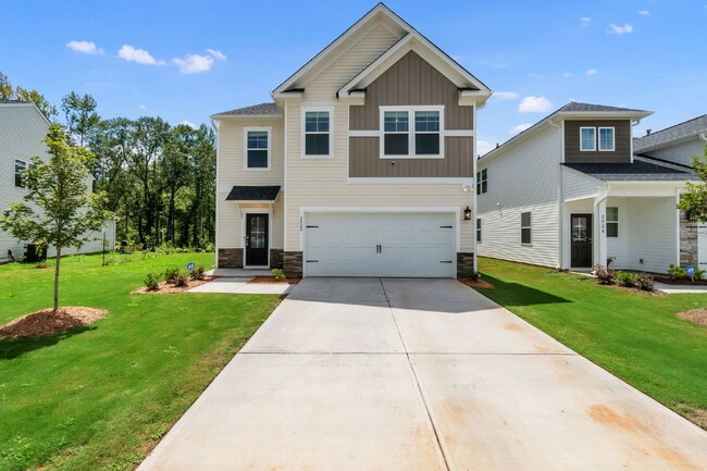 Building Photo - PRICE DROP! Spacious Westbriar Woods Home ...