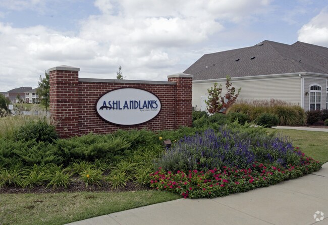 Ashland Lakes Apartments