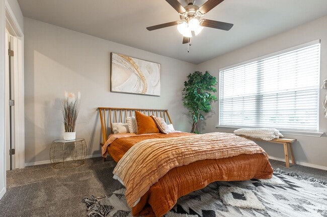 Monarch Point Apartments