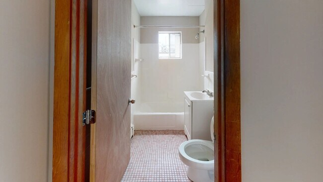 Photo - 78-80 Harvard St Unit 3