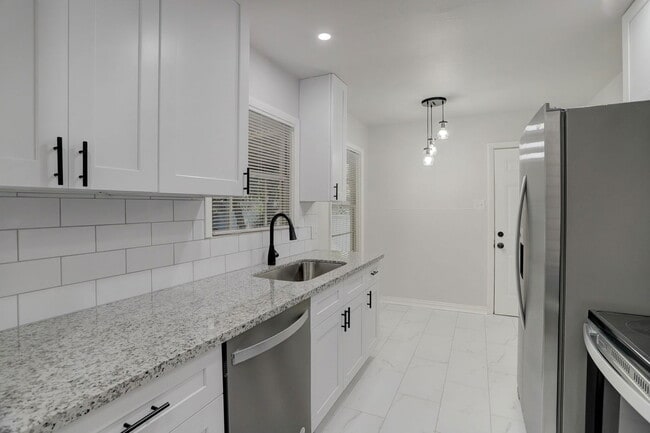 Photo - 1009 15th Ave N