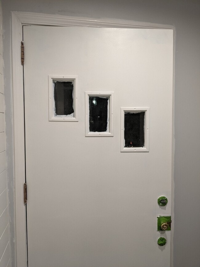 Puerta de entrada - 1er piso - 310 Semple St Unidad 310