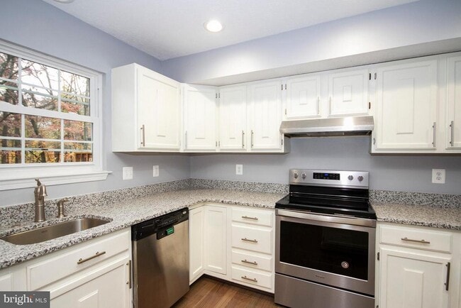 Photo - 9432 Loch Leven Ct