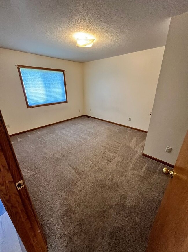 Photo - 711 29th Ave NE Unit 711 29th Ave N Apt 3