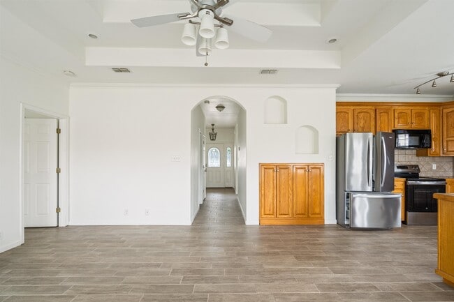 Photo - 104 Painted Rock