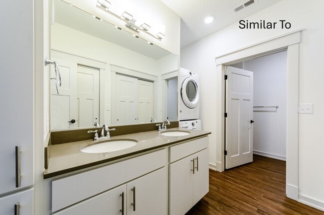 Photo - 2 bedroom 2 bath Apartment-Available 12/12... Unidad 114 Alder 502-C1