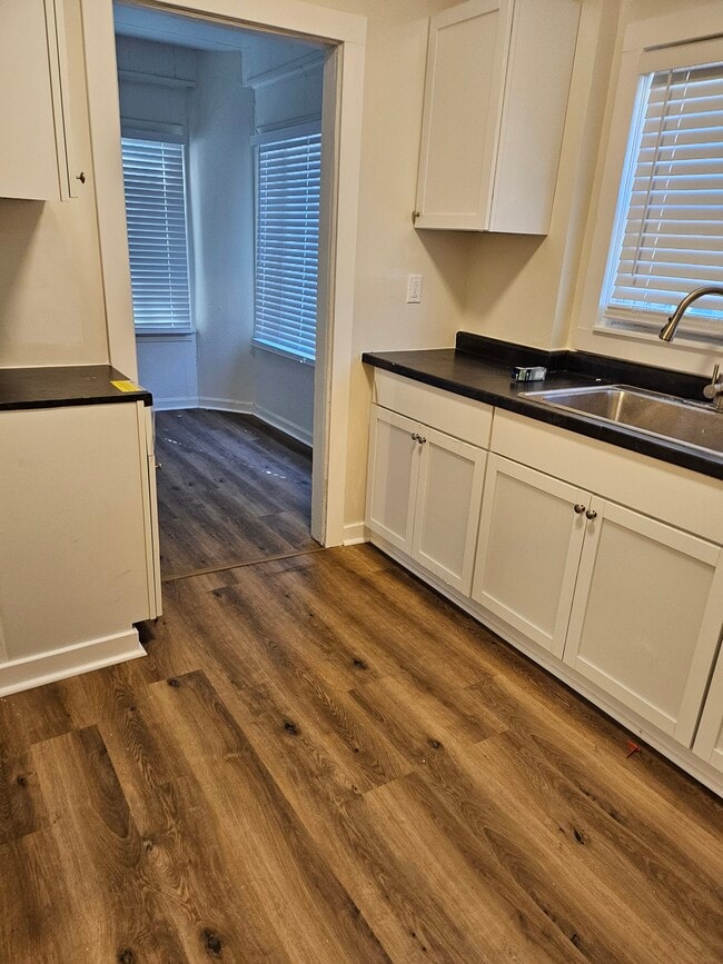 Photo - 1118 Santee Ave