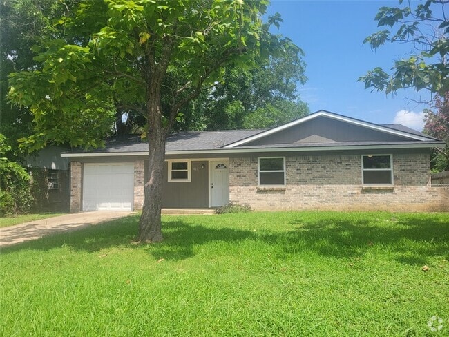 Building Photo - 14421 Horseshoe Trail Rental