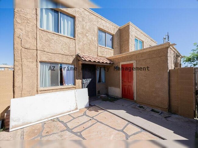 Photo - 4635 E Southgate Ave