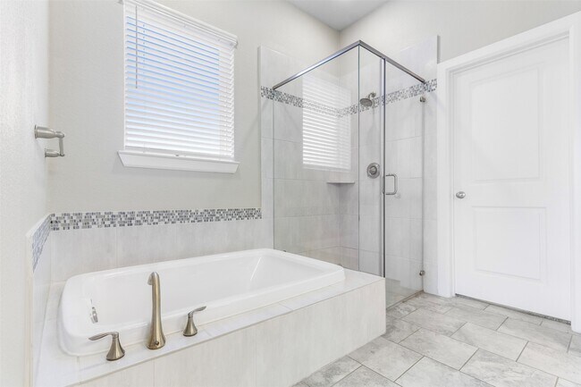 Photo - 2802 Northwood Pines Ln