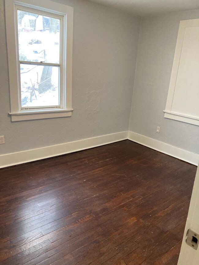 Photo - 2313 Vodeli St