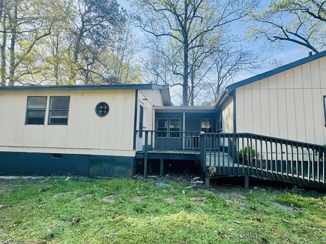 Building Photo - 2092 Wright Rd Rental