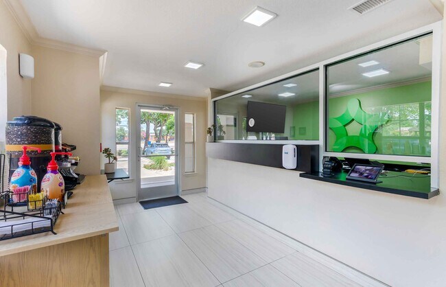 Furnished Studio-Arlington