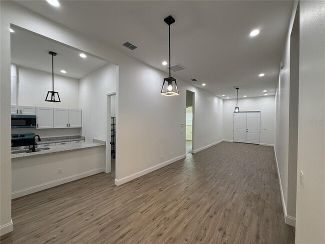 Photo - 14 S Forest St