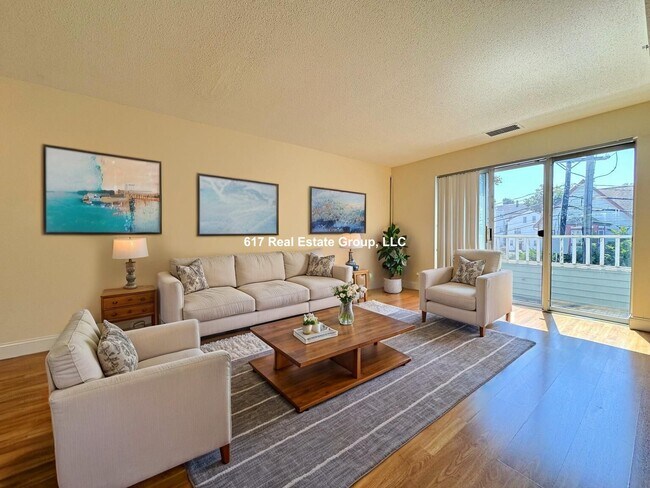 Photo - 142 N Beacon St Unit A4