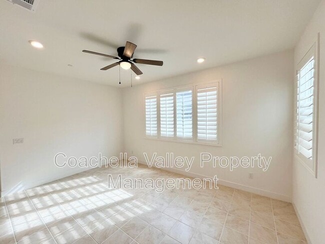 Photo - 76279 Cambridge Dr