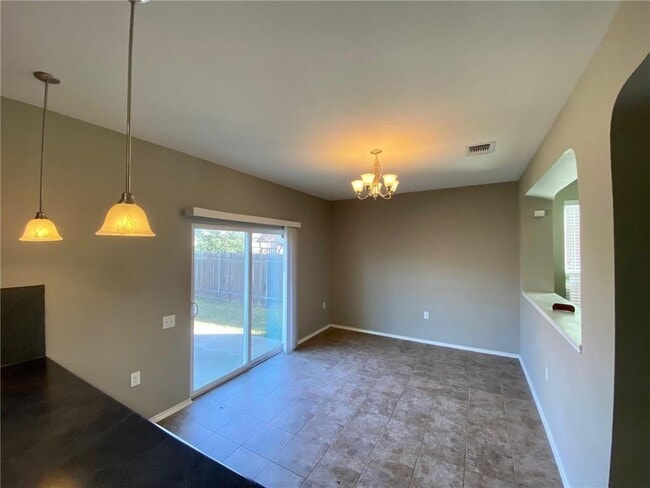 Photo - 6412 Garden Rose Path