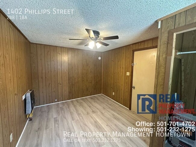 Photo - 1402 Phillips St