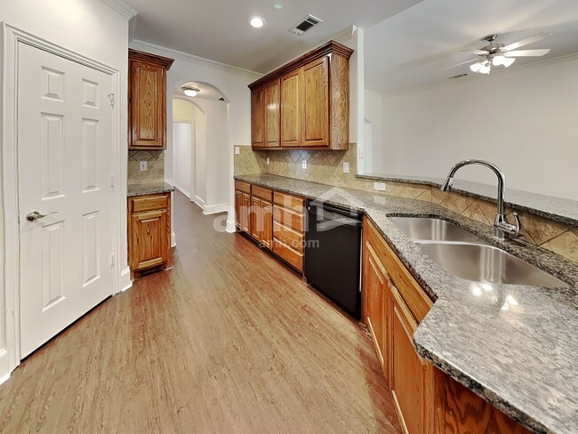 Photo - 3720 Drexel Dr
