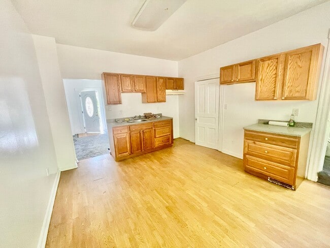 Photo - 2 Bed 1 Bath- Pittsburgh PA