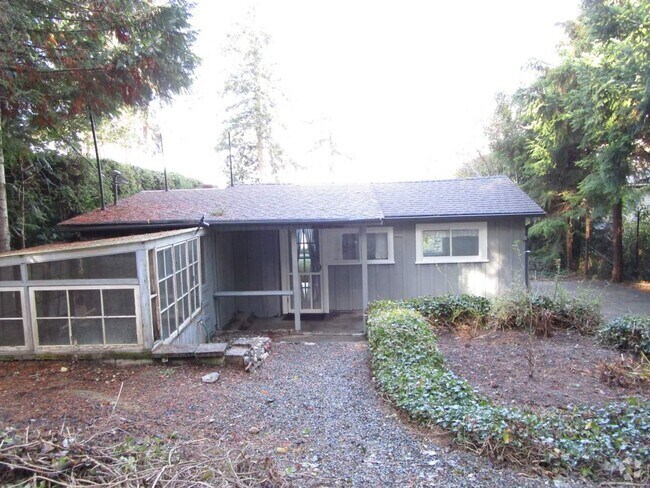 Building Photo - Waterfront Cottage in Gig Harbor Rental