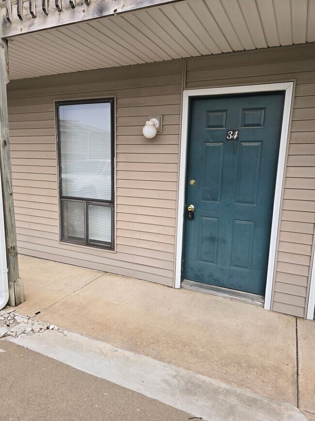 Photo - Updated 1 bedroom apartment in Osage Beach right behind Hyvee Unit 854 Hwy D #34