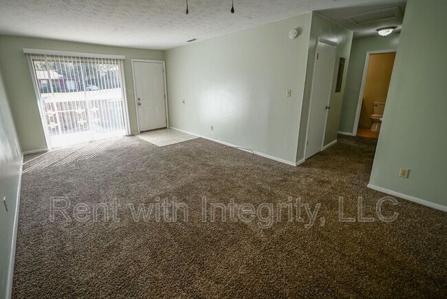 Photo - 2304 Hartsfield Ct Unit Apt. B